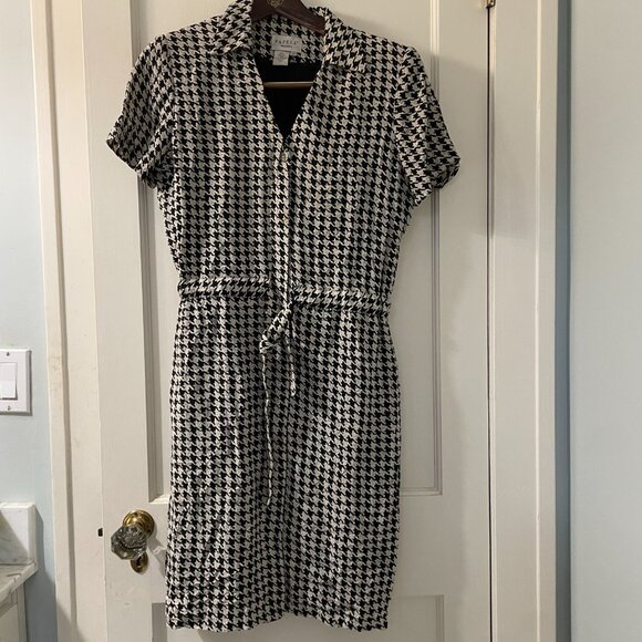 Papell Petites Silk Herringbone Black and White Dress. Lined Size 8P - Picture 2 of 6